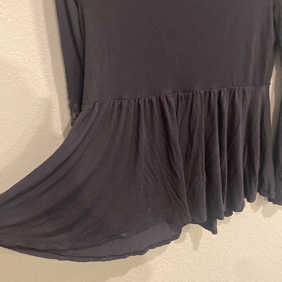 American eagle outfitters black open back top - Picture 3 of 8